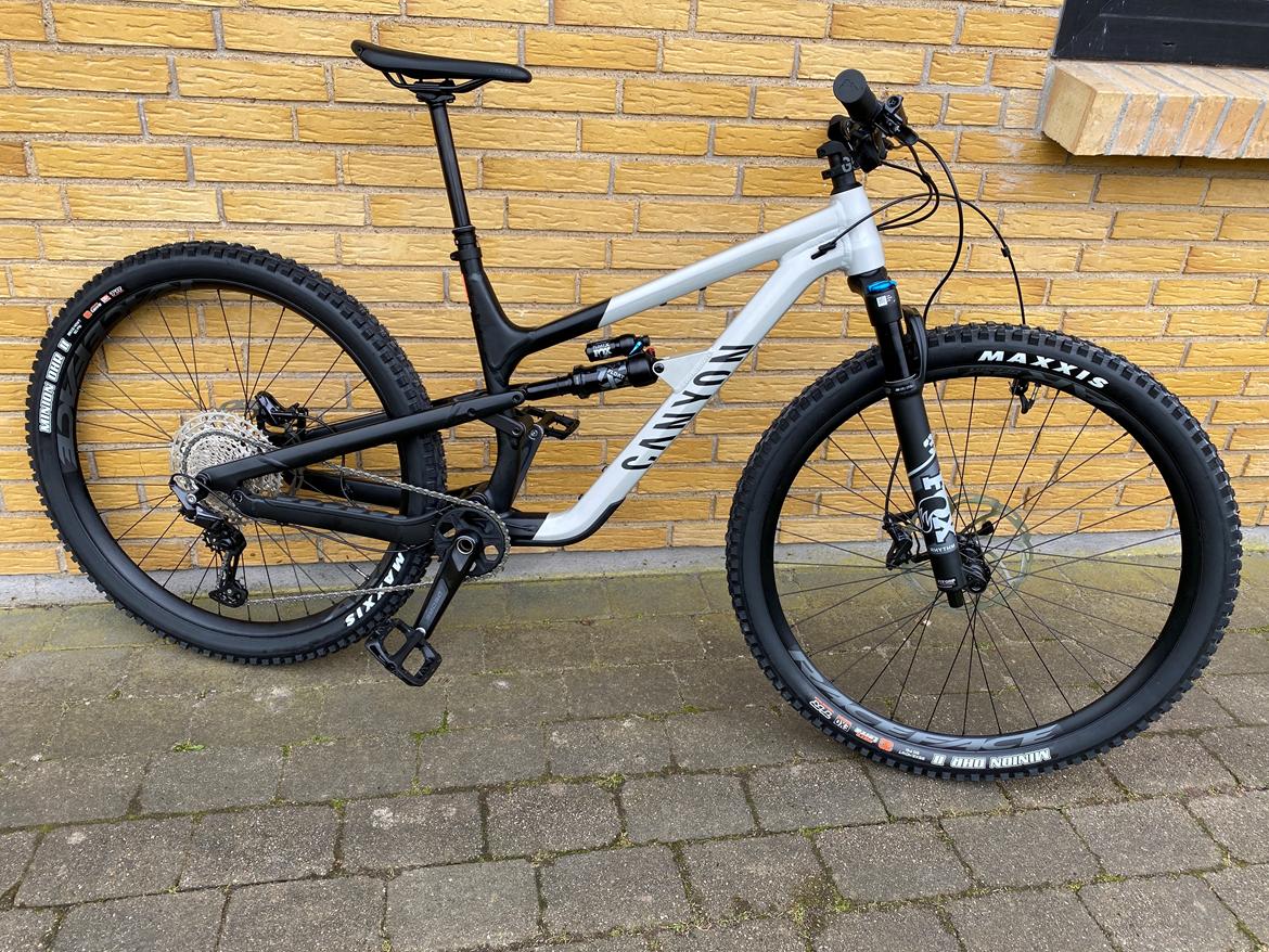 Canyon Spectral 29 AL 5 (2022) - Uden luft i forgaflen billede 1