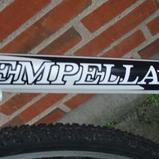 Empella Carbon Bonfire