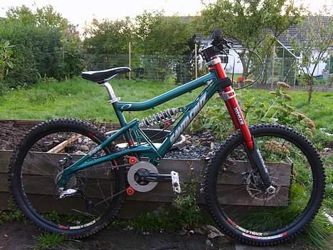 Santa Cruz Bullit billede 1