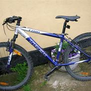 Trek 3700