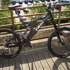 Specialized big hit 2 06 model solgt