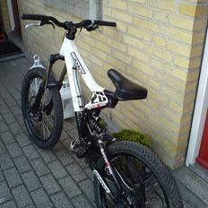 Scott Nitrous 20 (SOLGT)