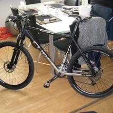 Cube LTD 2 TIL SOLGT