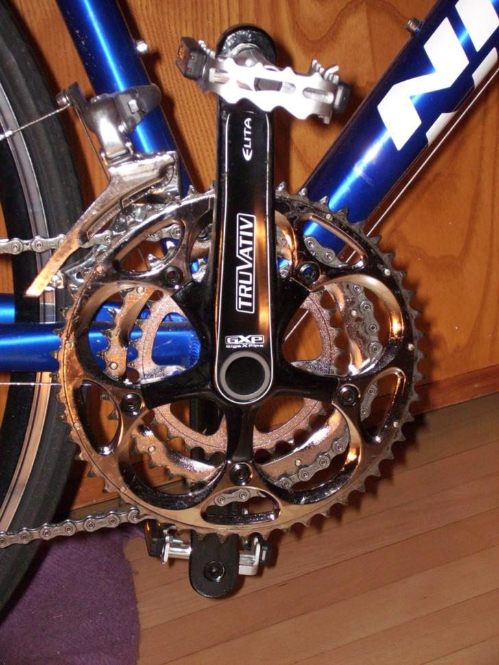 Nishiki Race Hybrid Hyper Pro - Truvativ Elite kranksæt, ik noget fantastisk der, men det fungere som det skal. billede 7