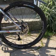 Trek 8000 (series 8)
