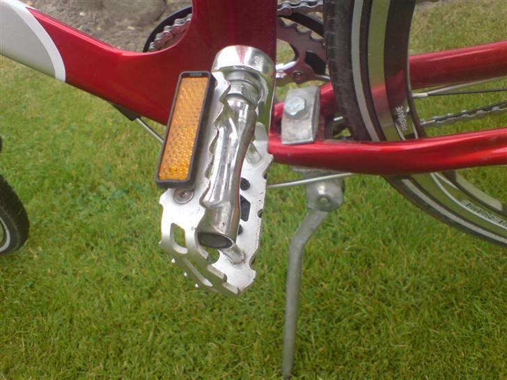 Avenue 2007 rød/sølv billede 3