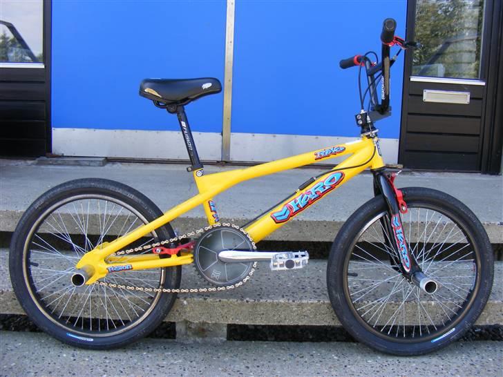 haro bike yellow