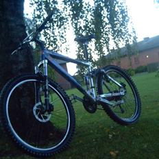 Kona dawg matic Solgt