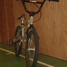 One Bicycles one 5,4" expert bmxracing