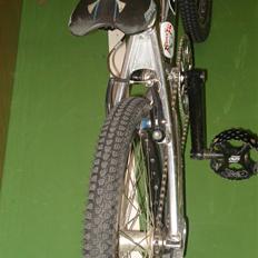 One Bicycles one 5,4" expert bmxracing