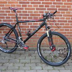 Trek 8900