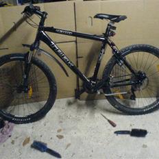 Trek                 4300 disc