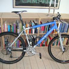 Kona kula primo scandium