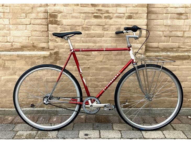 {{currentPhoto.altText}} billede {{currentPhoto.number}}