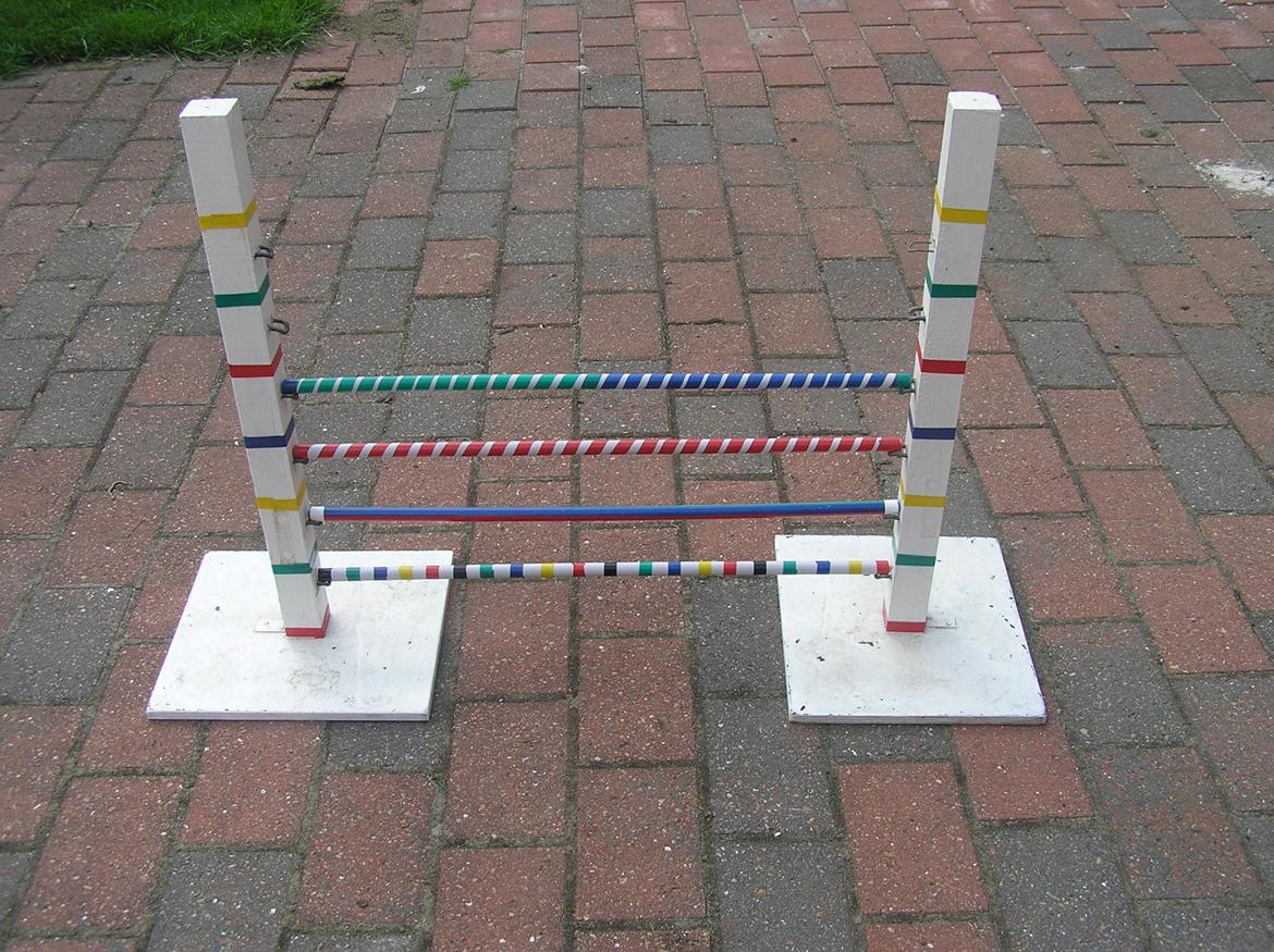 Springene! | Stald Tjørn - Regnbue springet | Hjemmelavet.
(2 Pinde mangler..) billede 6