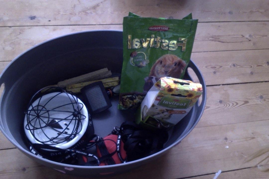 Mine kanin ting:) - Tingene nede i kassen:) billede 12