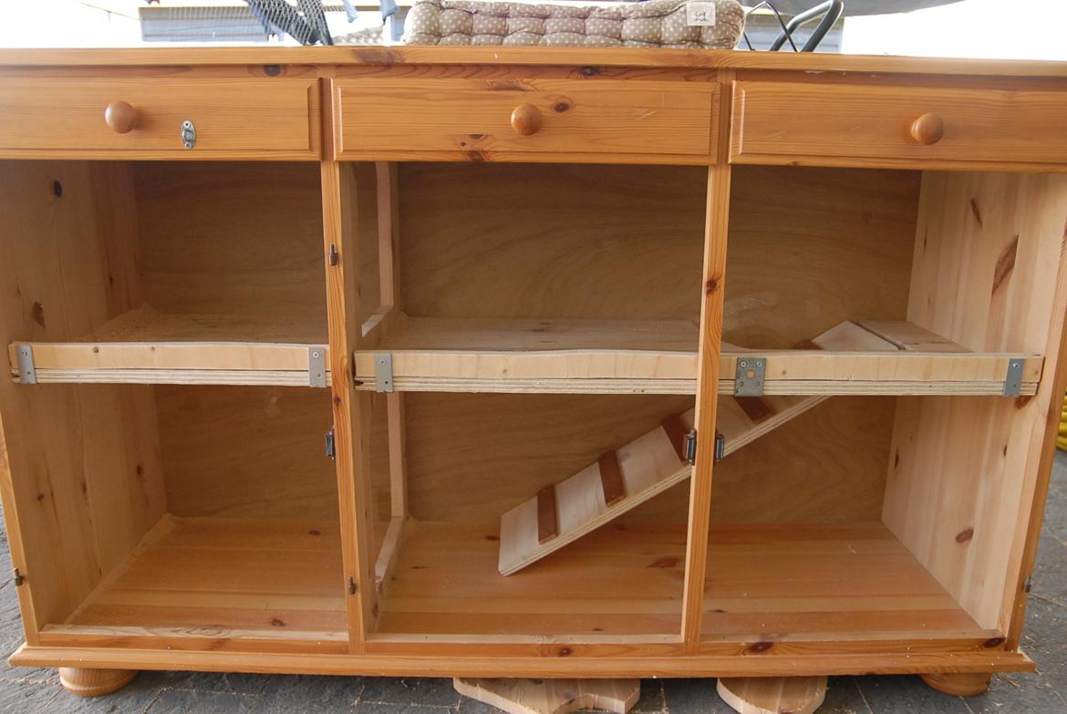 Hjemmelavet kaninbur efterår 2013 - Så mangler der kun lågerne. billede 8