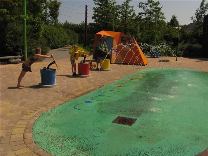 Min kusine holder sience show på Danfoss Universe 8D billede 10