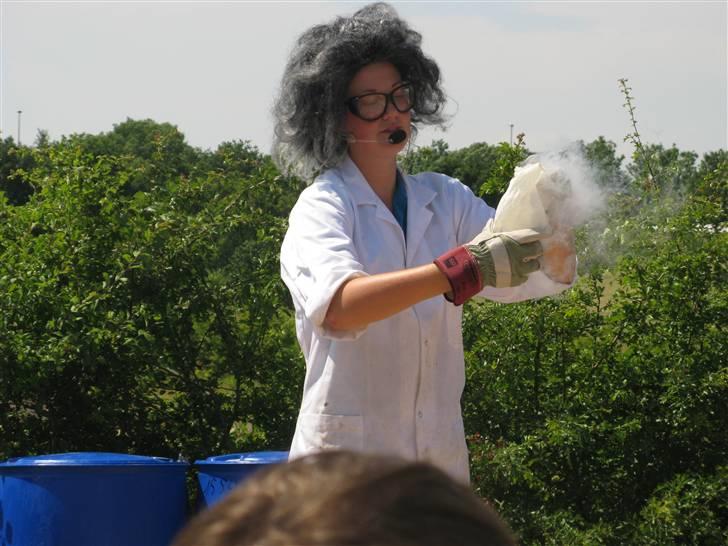 Min kusine holder sience show på Danfoss Universe 8D billede 32