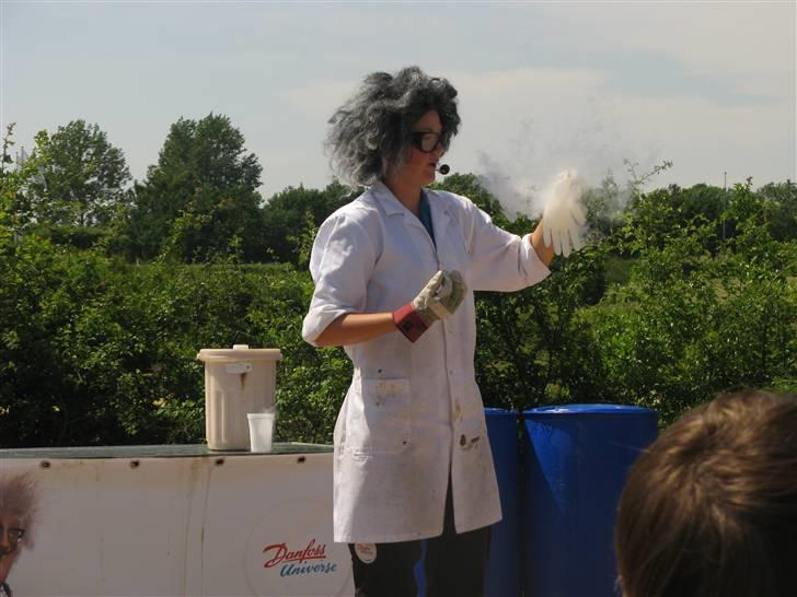 Min kusine holder sience show på Danfoss Universe 8D billede 34