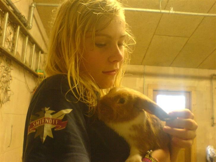 Kanin Grundet Bakkes Estella - Mig og Estella :* billede 2