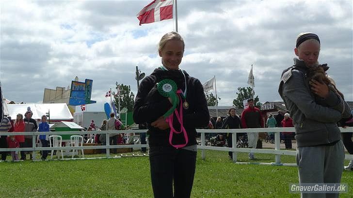 Kanin Little Miss Twister - 3. plads i længdespring på Det Fynske Børnedyrskuet 2009.. Billede: ? billede 5