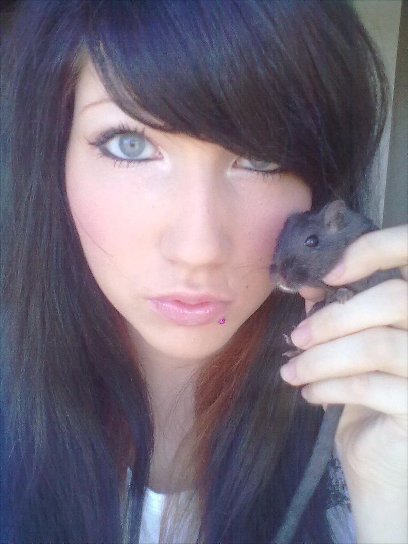 Ørkenrotte Kiara (R.I.P) - mig og Kiara. billede 8