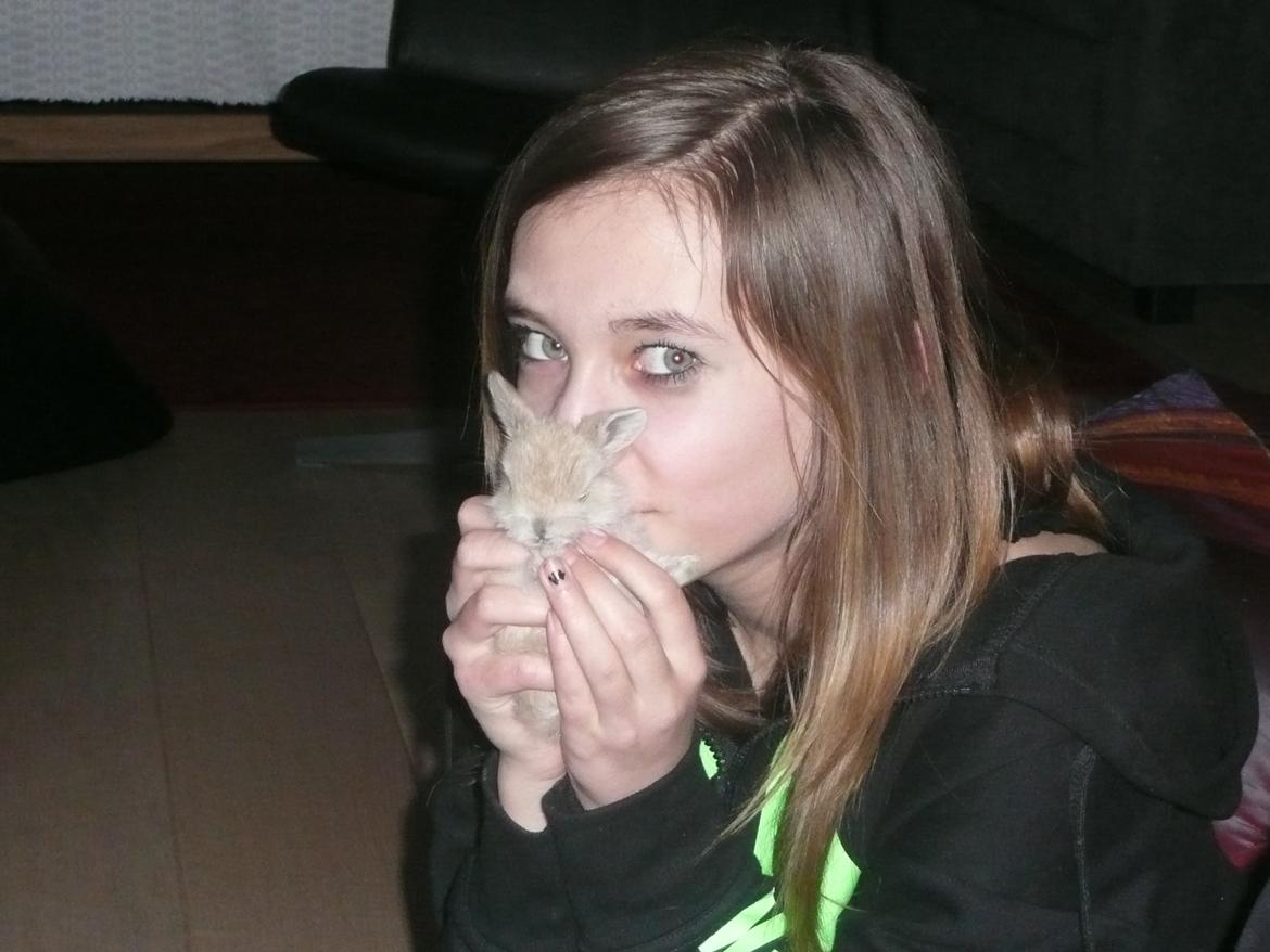 Kanin Toffy - Toffy og min bedste veninde Maria <3 billede 6