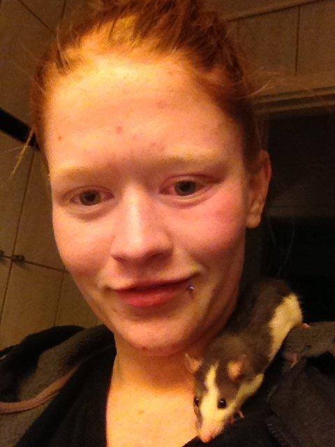 Tamrotte Porno billede 6