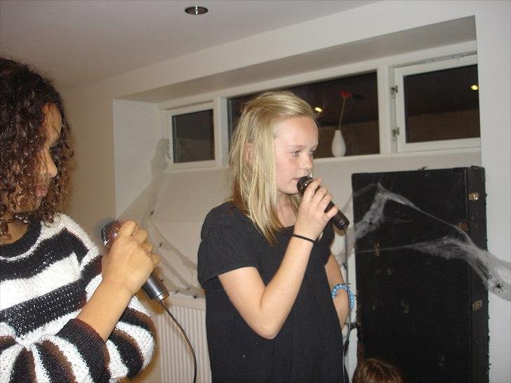 Emma&mig holdte 11 års fødselsdag. - Sang konkurence billede 3