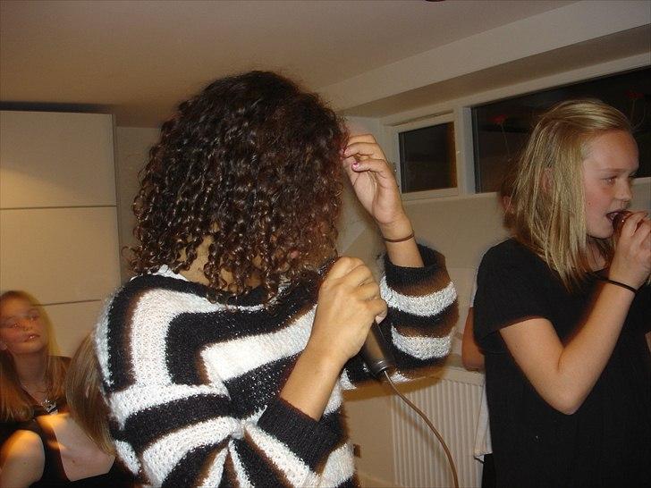 Emma&mig holdte 11 års fødselsdag. - Sang konkurence billede 4