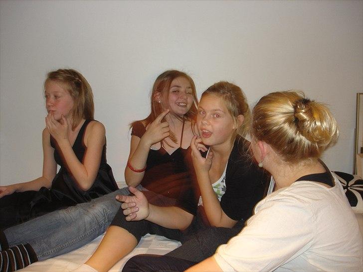 Emma&mig holdte 11 års fødselsdag. - Hygge billede 9