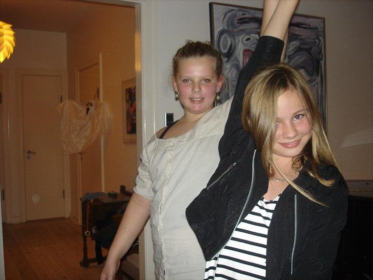 Emma&mig holdte 11 års fødselsdag. - Sjov;) billede 27