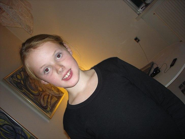 Emma&mig holdte 11 års fødselsdag. - Mig *Ann-Louise* ;) billede 58