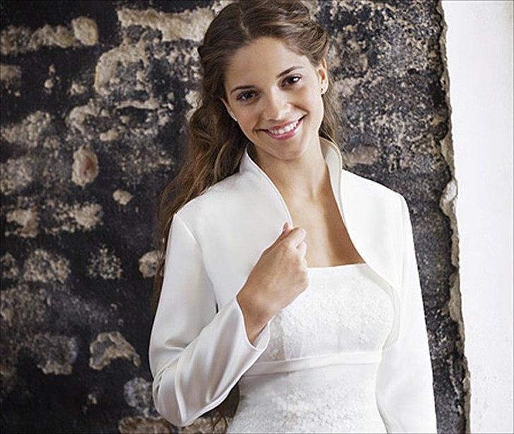 Lilly`s konfirmationskjoler, sko og tilbehør 2011 år billede 22