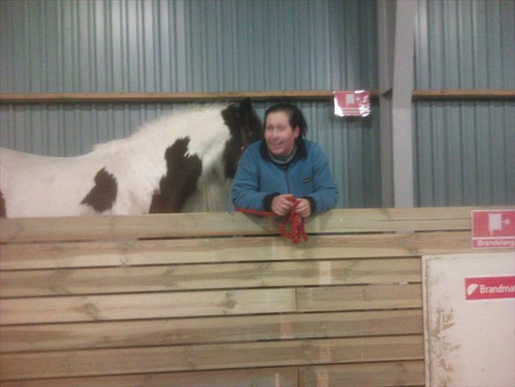 {{currentPhoto.altText}} billede {{currentPhoto.number}}