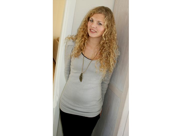 {{currentPhoto.altText}} billede {{currentPhoto.number}}