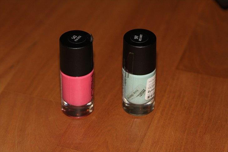 Julegaver 2010 :P - Neglelak - fra Helena(bedsteveninde) ! billede 9