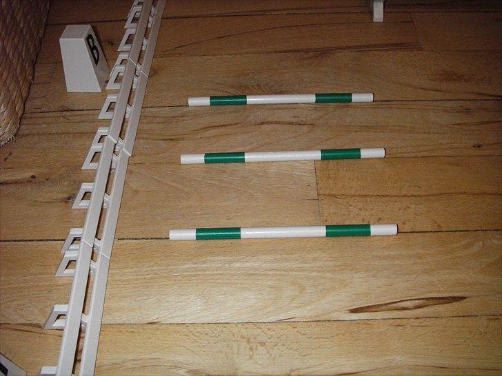 Rosengaarden's Schleich Heste - Trav over bomme billede 8