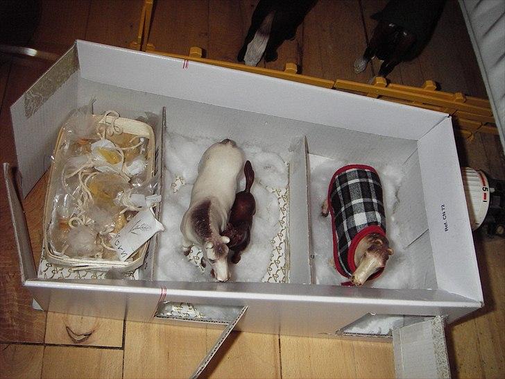 Rosengaarden's Schleich Heste - Rosengaarden's ene nye stald inkl. foderum billede 3