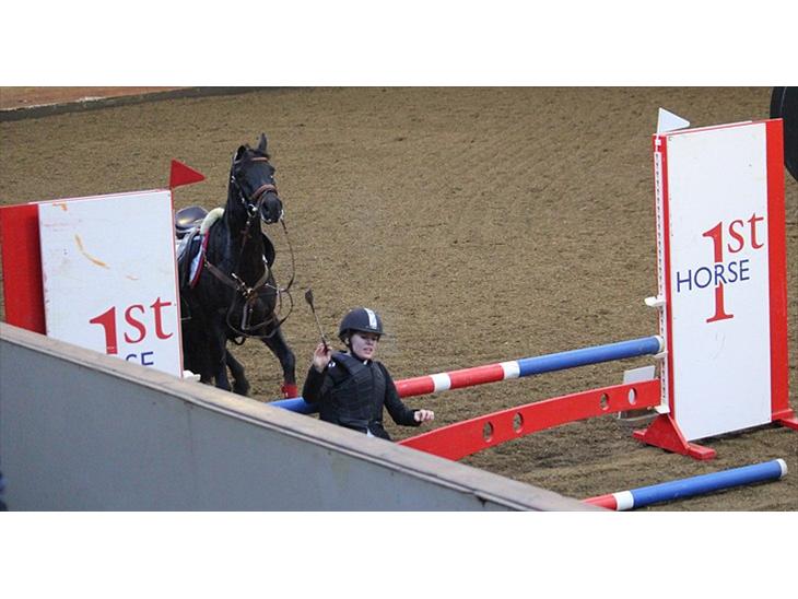 {{currentPhoto.altText}} billede {{currentPhoto.number}}