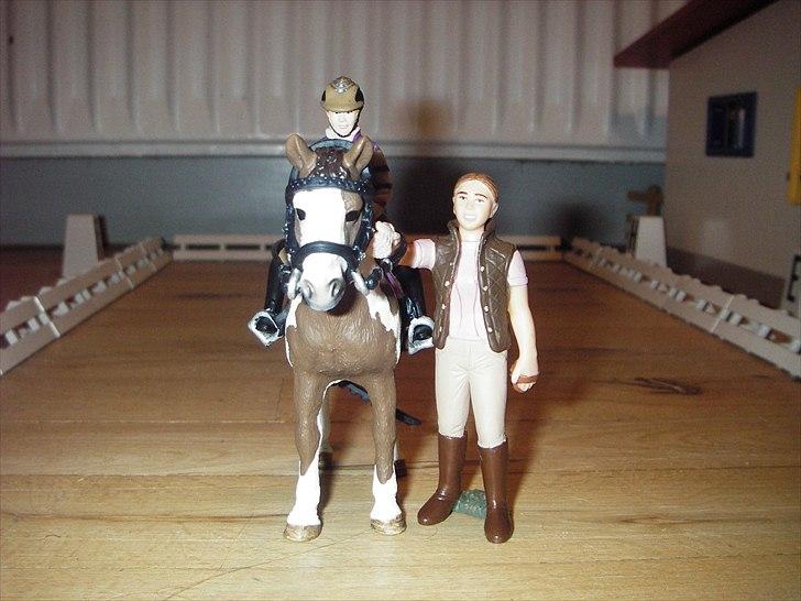 Åbent hus på Rosengaarden's Schleich Heste - - Sanne trækker Katrine en runde - billede 151