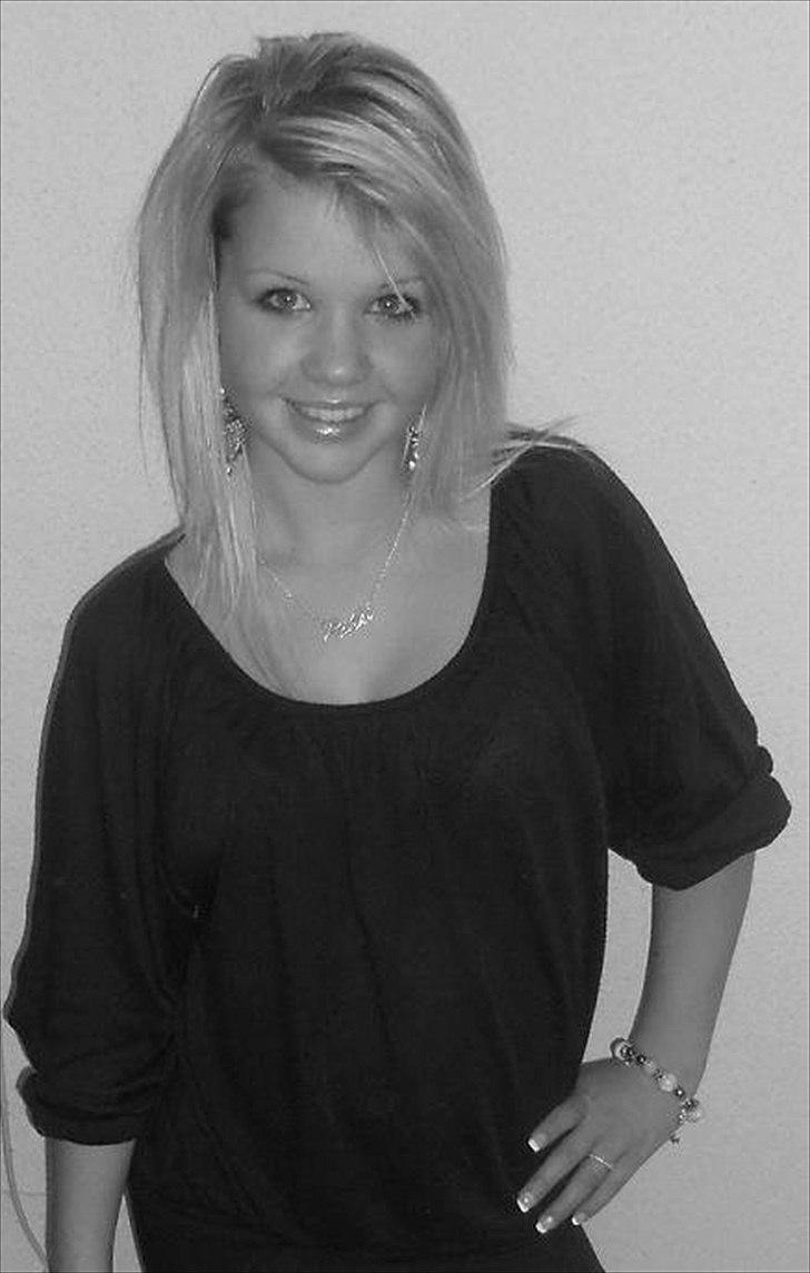 Rikke jørgensen (mig) - Mig i; billede 1