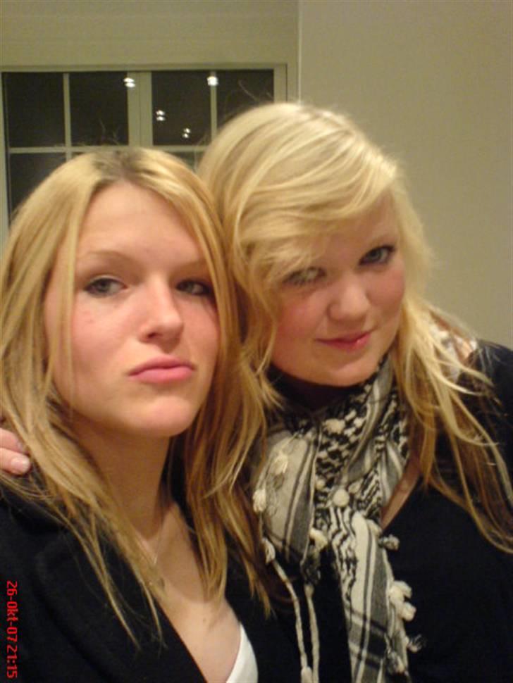 Holder rigtig meget af jer <3 - Skatter Patter <3 (Sofie og jeg til party) billede 2