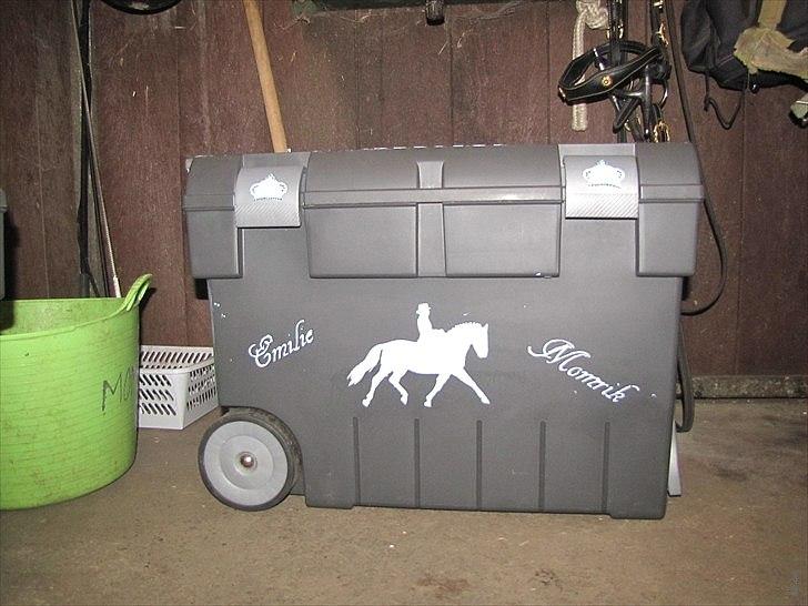 Seje ting!:D - Min seje striglekasse som jeg selv har dekoreret :D billede 25