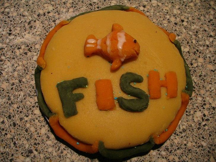 Kager - "FISH-kage" til projekt på jobbet billede 9