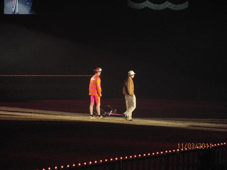 Gallashow Herning 2011 - Værterne ;) billede 32