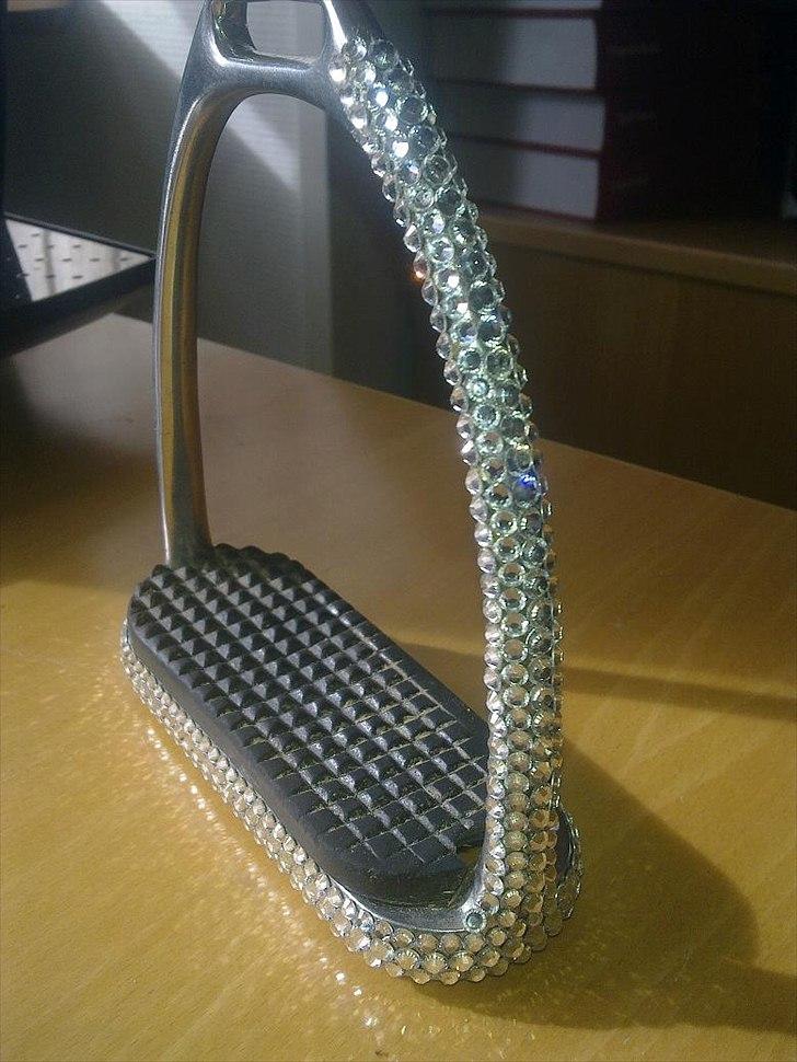 Kreativitet - Stübben stigbøjler med SS16 og SS20 Crystal.  billede 3