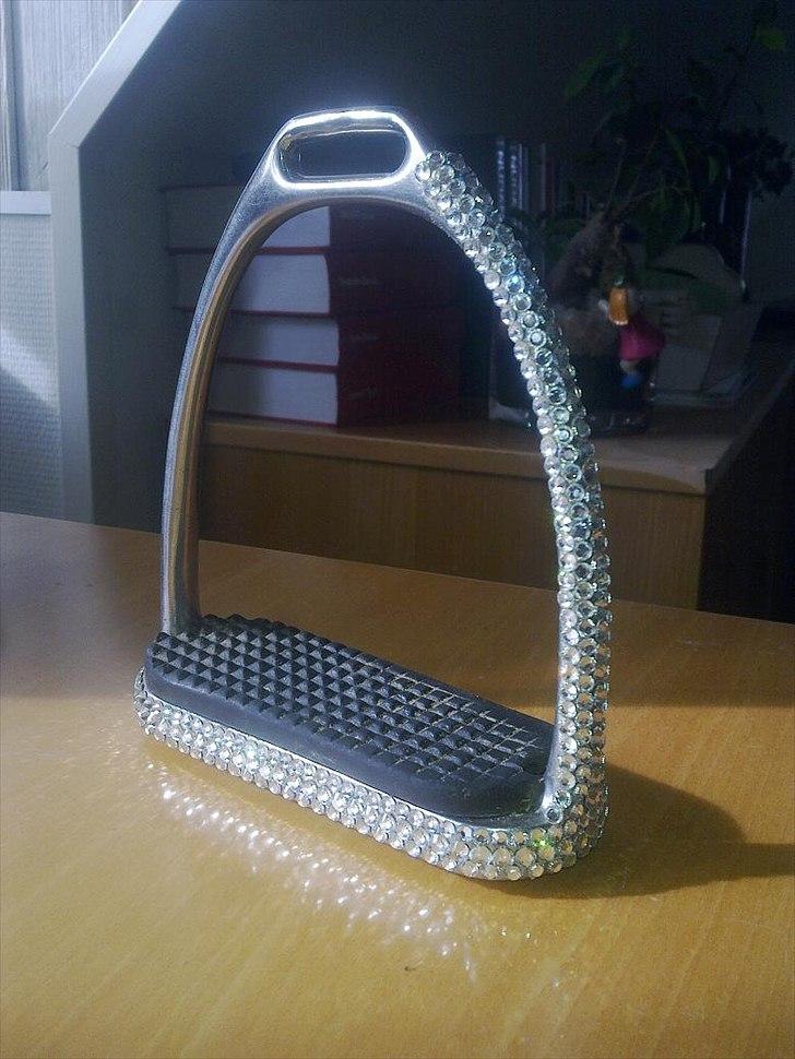 Kreativitet - Stübben stigbøjler med SS16 og SS20 Crystal.  billede 4