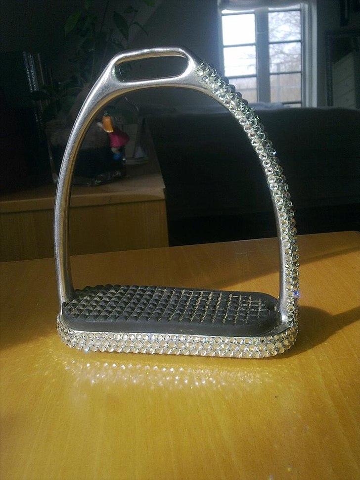 Kreativitet - Stübben stigbøjler med SS16 og SS20 Crystal.  billede 5